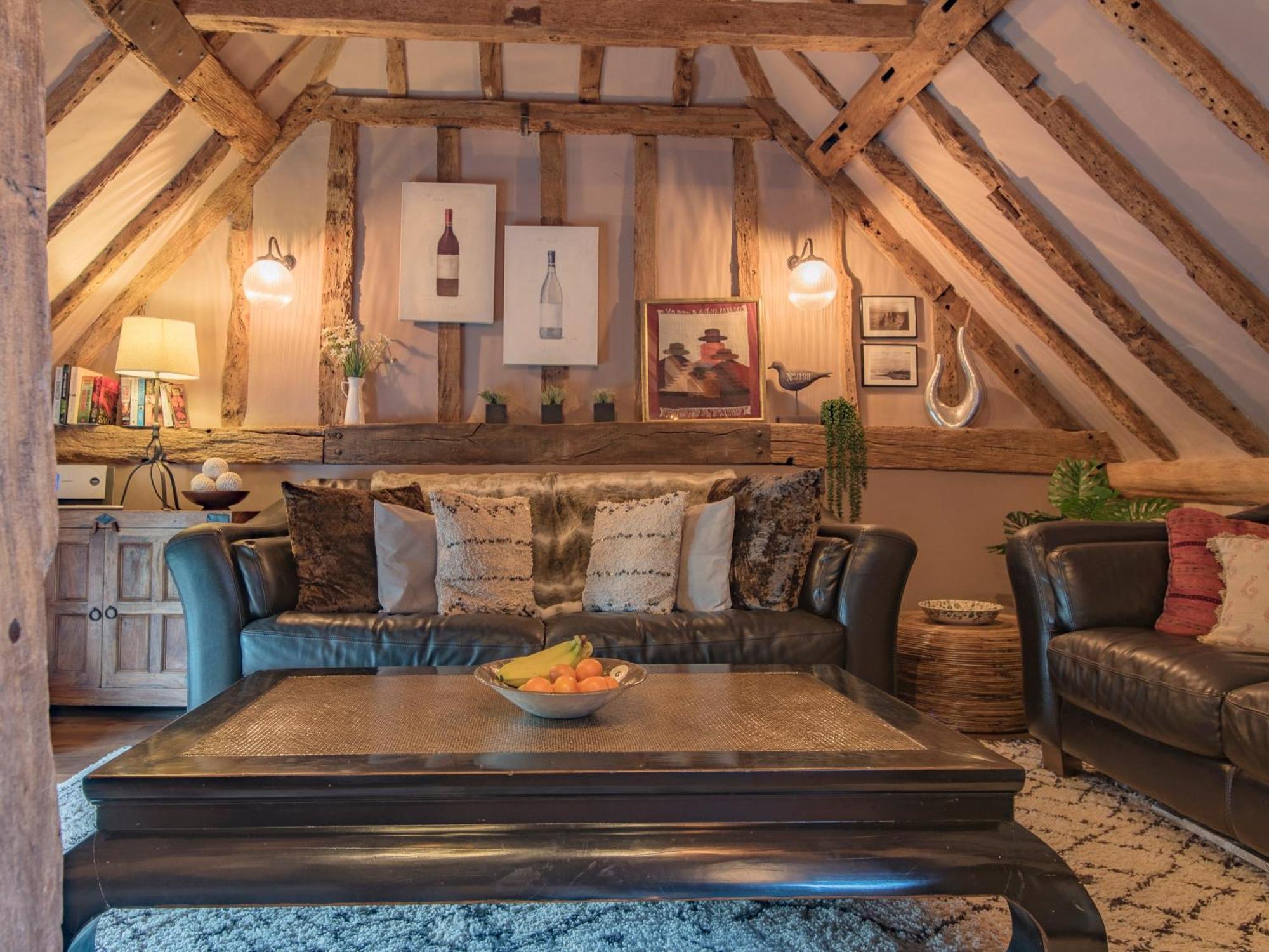 Вилла Woolhouse Barn Hunton  Экстерьер фото