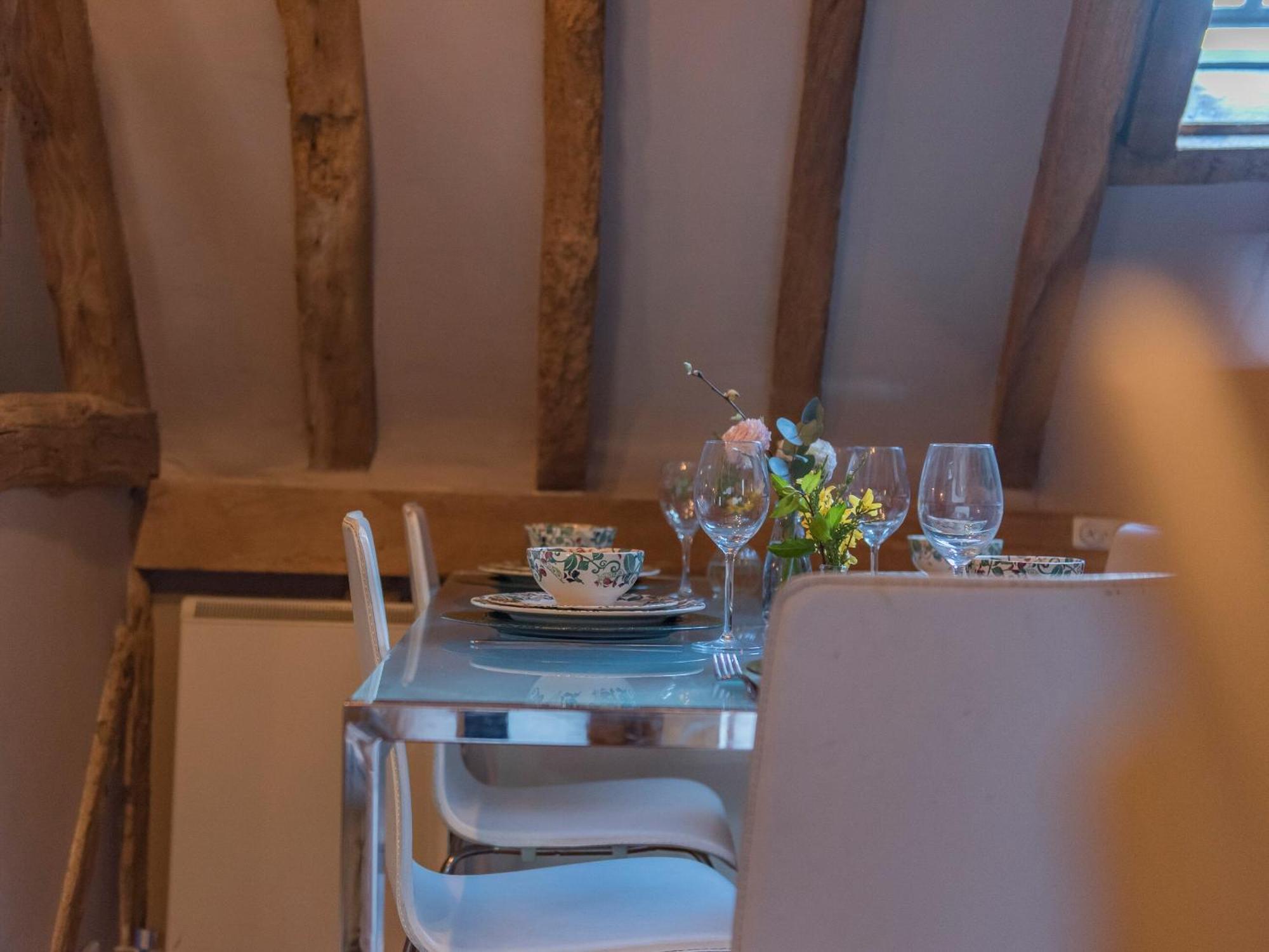 Вилла Woolhouse Barn Hunton  Экстерьер фото