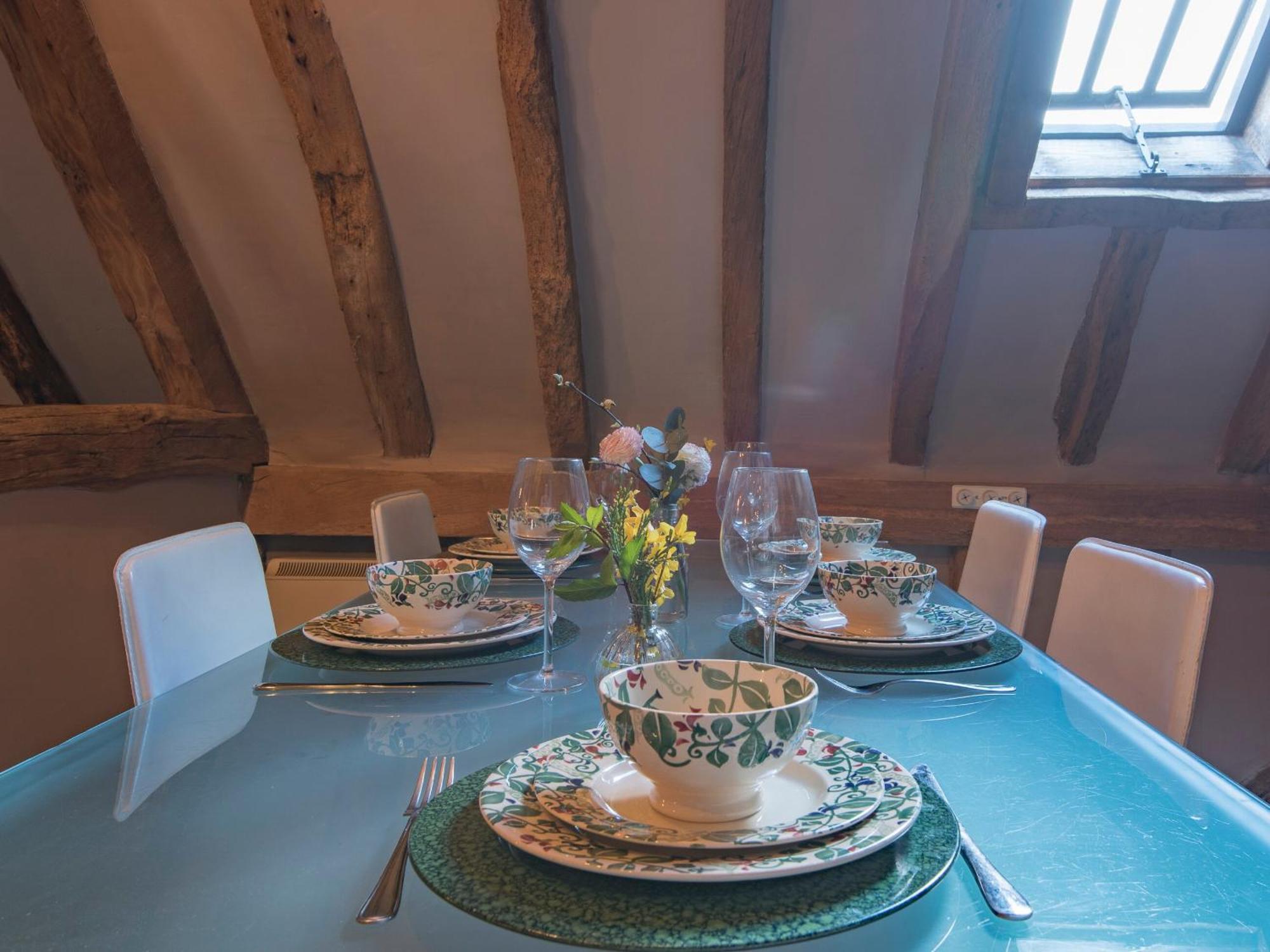 Вилла Woolhouse Barn Hunton  Экстерьер фото